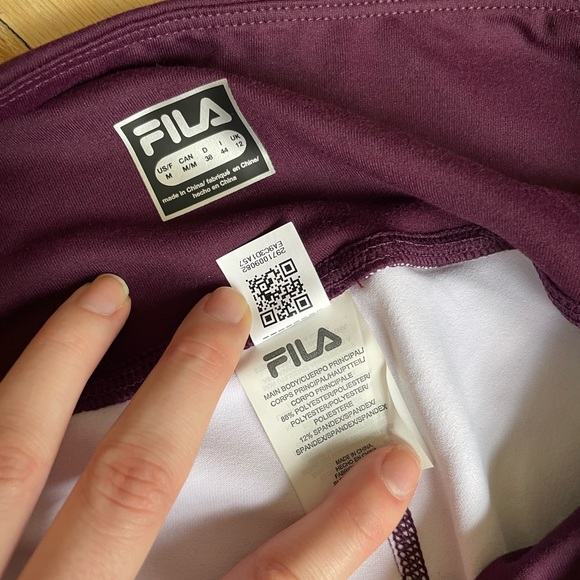 FILA Artsy Biker Shorts Nwt - Picture 3 of 4